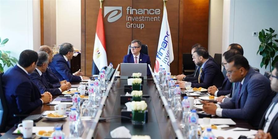 وزير التخطيط يبحث مع إي فاينانس خطط التوسع ودعم البنية التحتية الرقمية